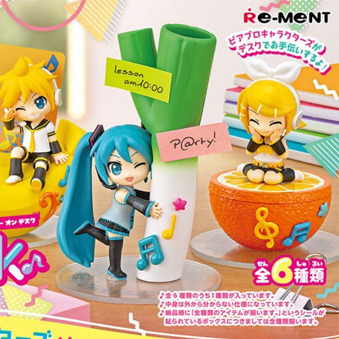 Re-Ment Hatsune Miku DesQ Party on Desk Series