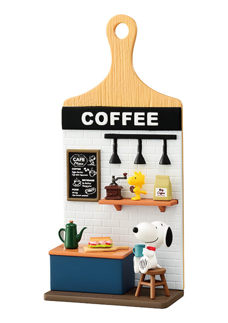 Re-Ment Peanuts Snoopy Miniature Board Blind Box Figure Collection.