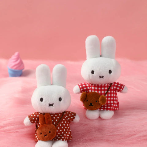 VIPO x Miffy Mini Bag Plush Blind Box Series Collection Miffy with VIPO x Miffy Mini Bag Plush Blind Box Series Collection Miffy with